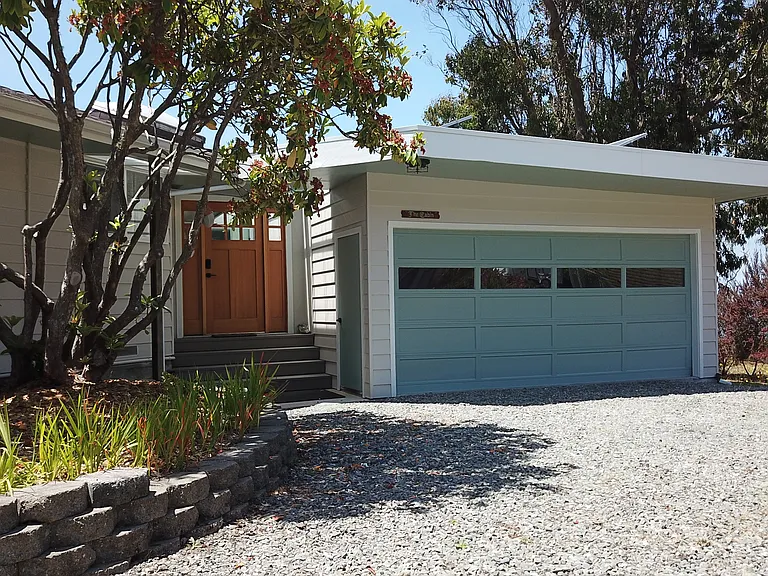Roundhouse Creek Rd — Photo 23