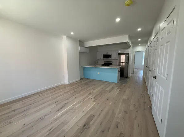 442 Graham Avenue image 1 of 10