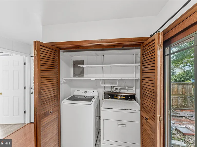 6210 Dana Ave — Photo 33