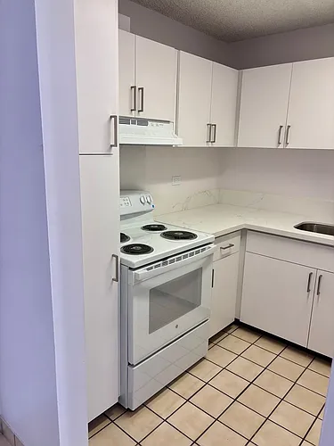 796 Isenberg St #9B Photo 1