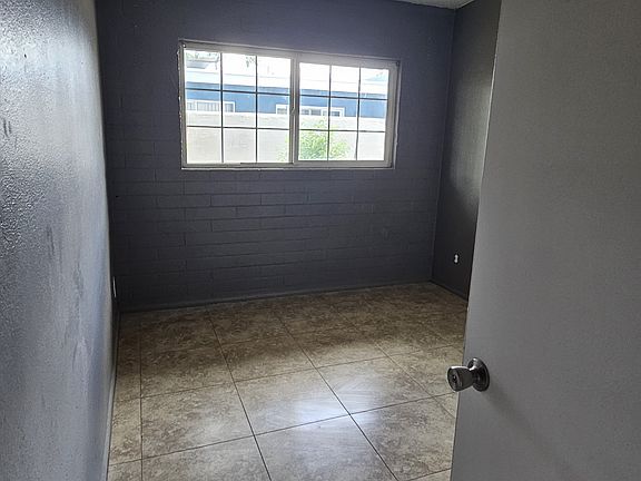 5th image of 1730 E Elton Ave APT B