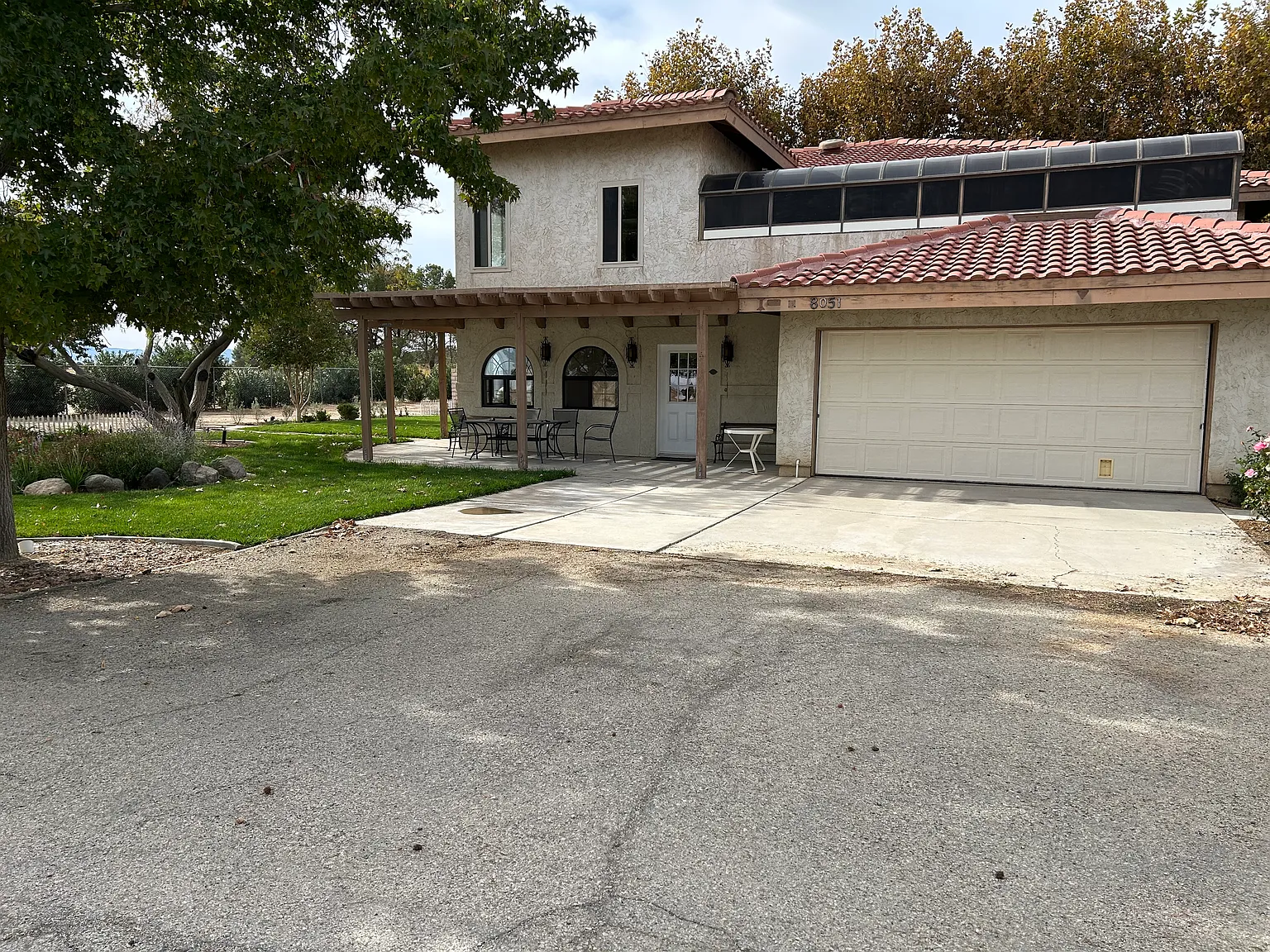 3 bed, 2.5 bath, 4500 sqft, $4,468 — Photo 2