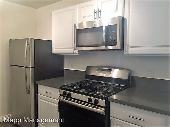 5th image of 1725 Grismer Ave APT 102