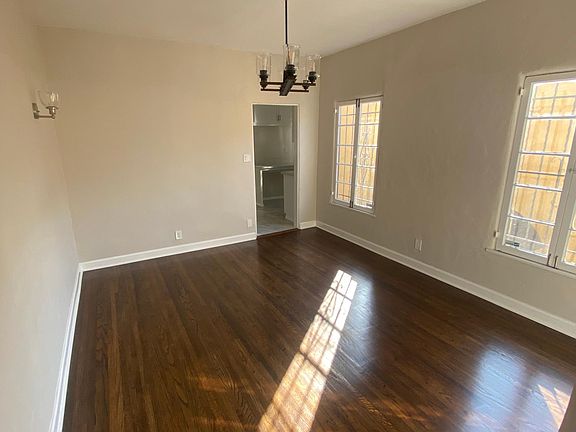 4th image of 441 1/2 N Stanley Ave
