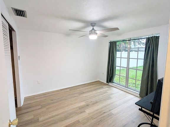 3rd image of 3813 Haven Dr