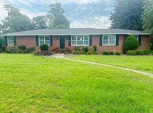 905 S Wiley Ave, Donalsonville, GA 39845