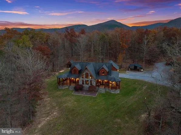 4851 Arrowpoint Dr, Elkton, VA 22827