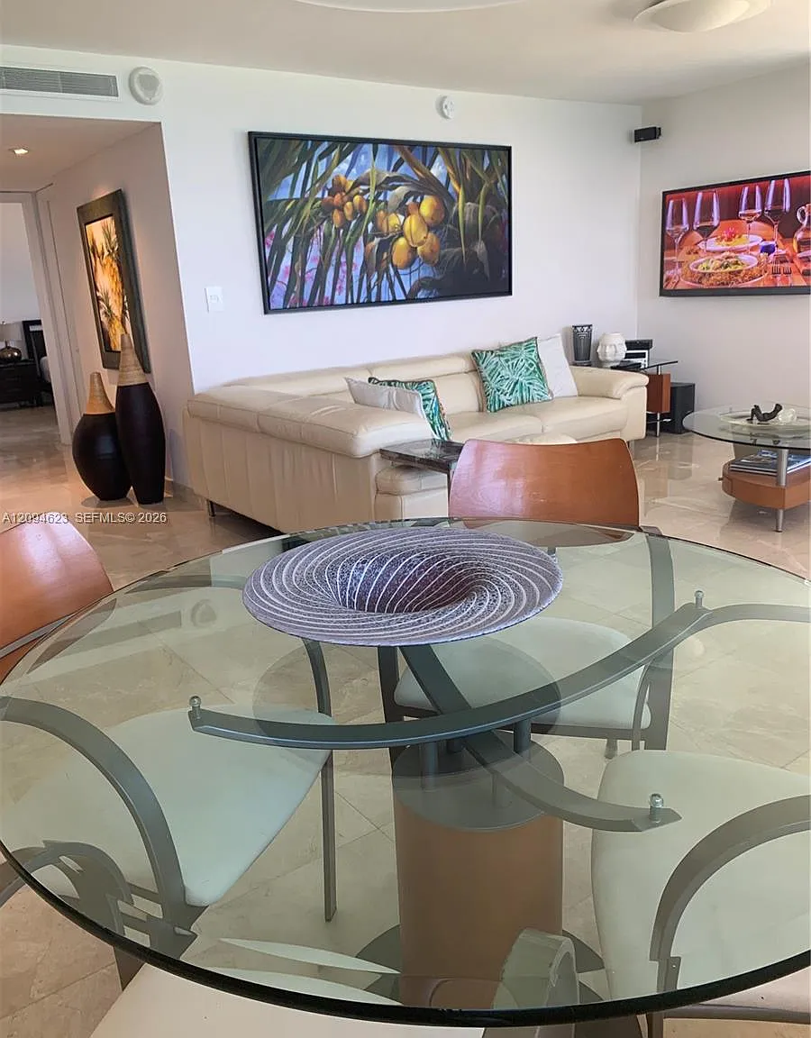 Club Atlantis Condo — Photo 4