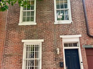 2136 Tryon St, Philadelphia, PA 19146