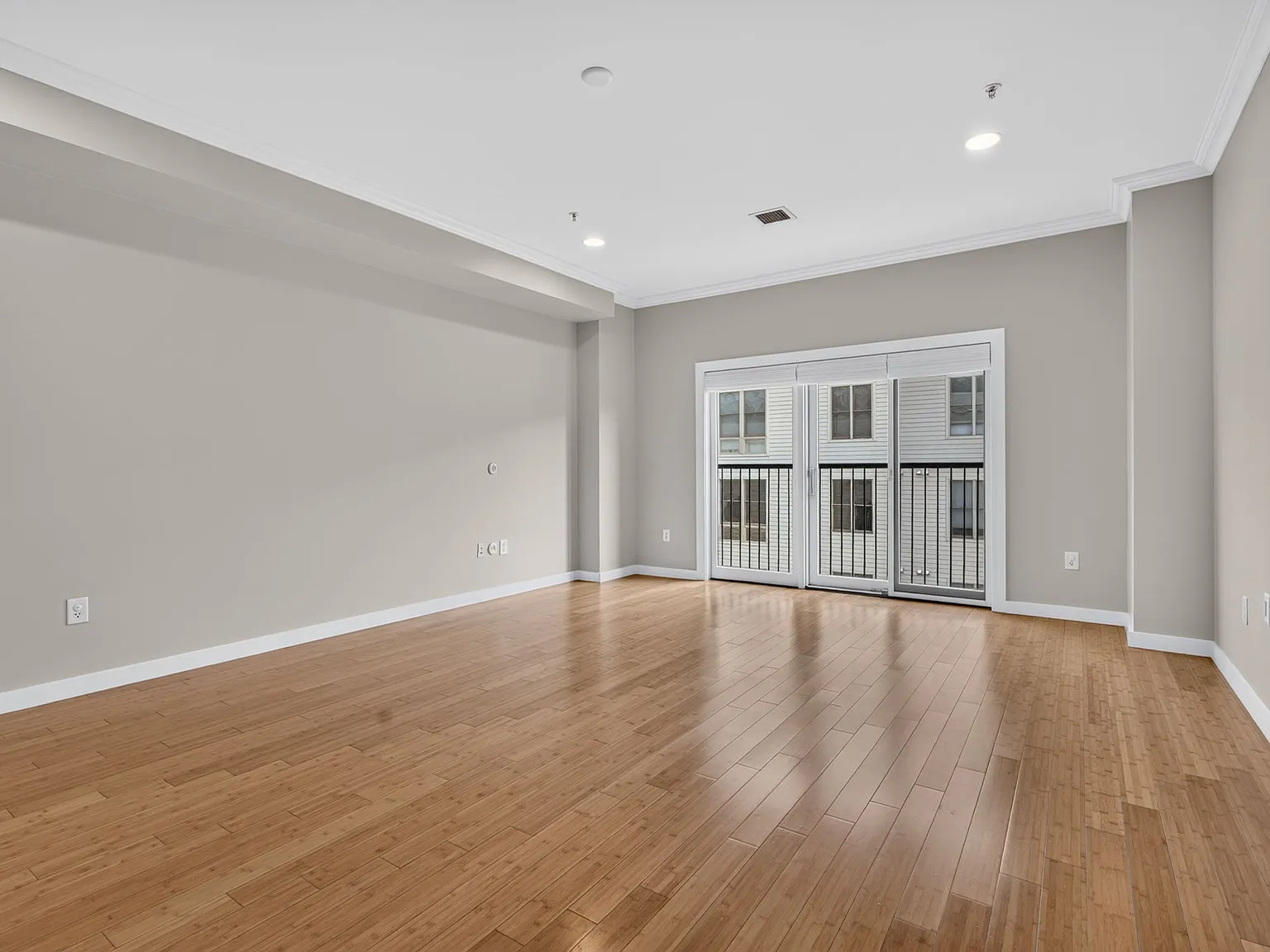 2 bed, 1290 sqft, $5,500 — Photo 4