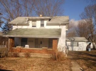206 W School St, Centerville, IN 47330