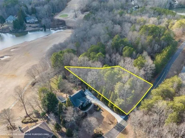 307 Orchard Dr #307, Clarkesville, GA 30523