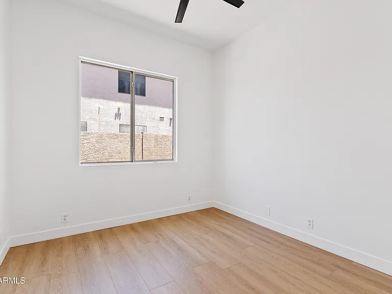 2912 N 114th Dr — Photo 14
