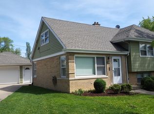 100 Hillgrove Ave, Western Springs, IL 60558