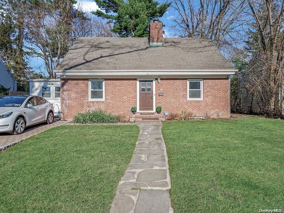 1st image of 9 Gutheil Lane