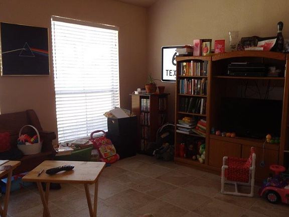 3rd image of 1500 Olympia Way #24