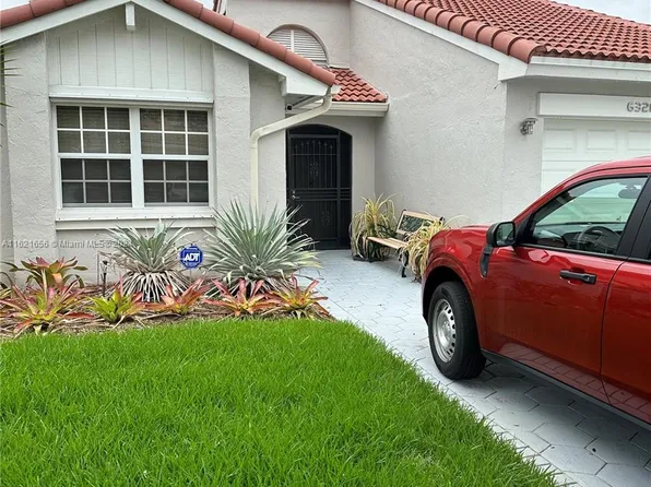 6328 NW 175th Ter, Hialeah, FL 33015