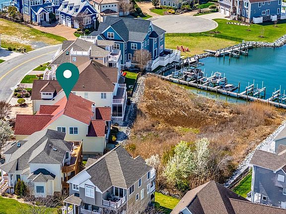 2nd image of 304 S Heron Gull Ct