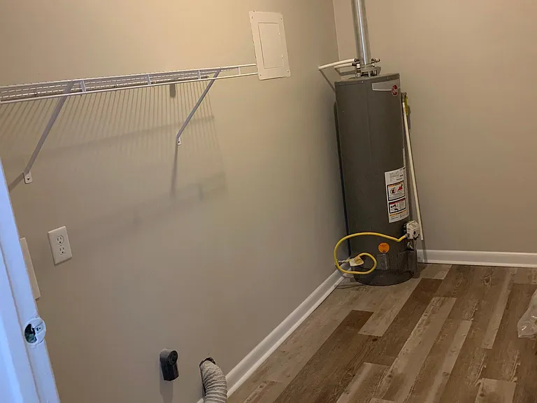 1643 Tryon Dr — Photo 18