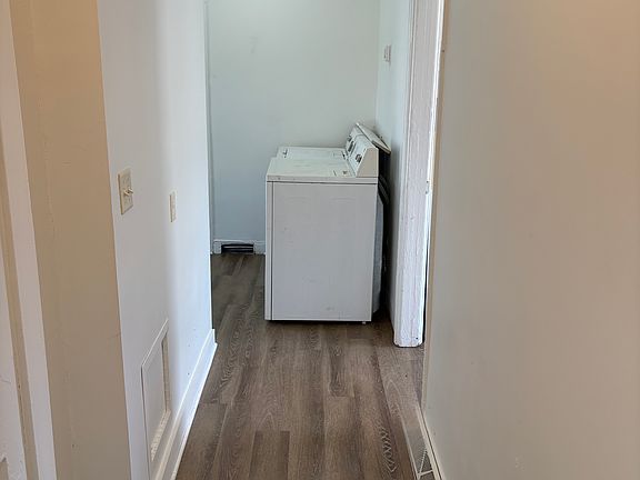 5th image of 404 Milton Ave