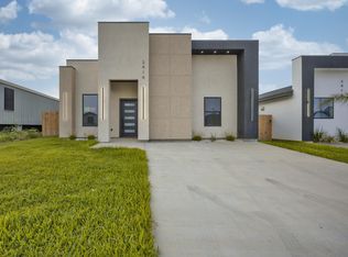 2914 Coventry Dr, Laredo, TX 78046