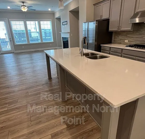 942 Catamaran Ct — Photo 5