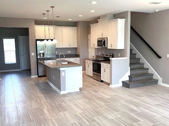 3rd image of 29817 Southwell Ln