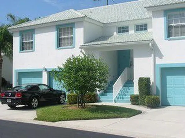 970 Partridge Cir APT 201, Naples, FL 34104