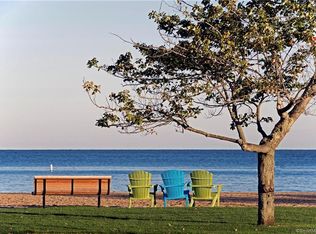 122 Seaside Ave, Guilford, CT 06437