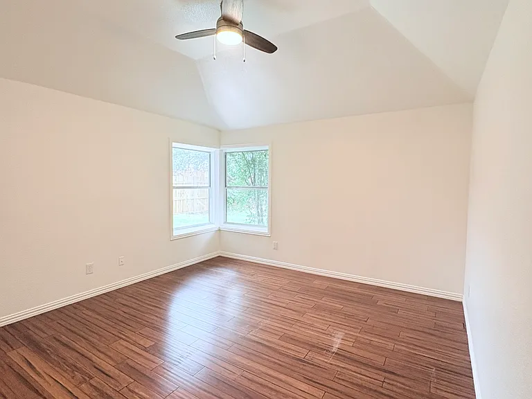 1660 Prescott Cir — Photo 12