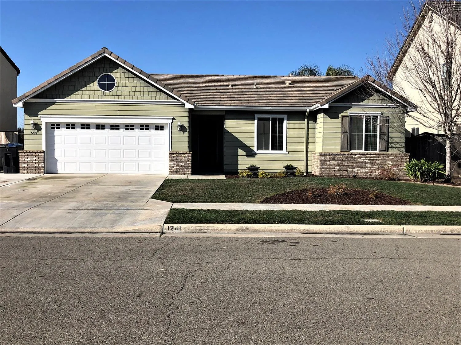 1241 N Julieann Ct photo 1