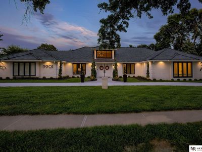 9901 Broadmoor Rd, Omaha, NE, 68114