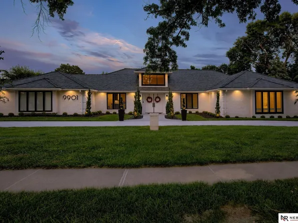9901 Broadmoor Rd, Omaha, NE 68114