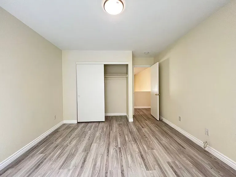 8480 Garnet Peak Ct — Photo 22