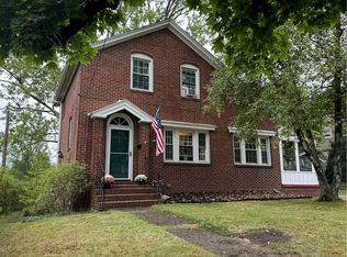 222 S Shenango St, Mercer, PA 16137