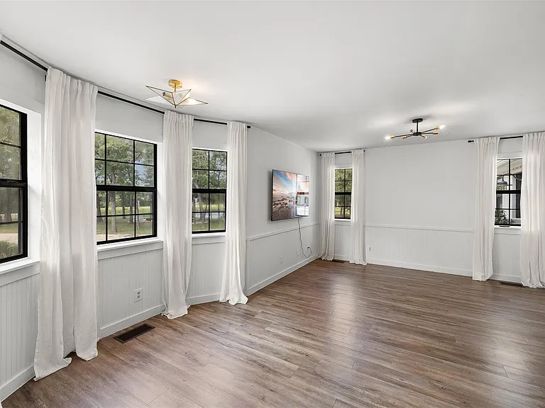 6811 Mockingbird Rd — Photo 13