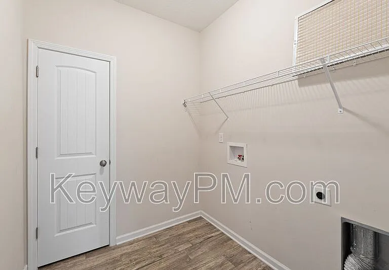 335 Koweta Way — Photo 5