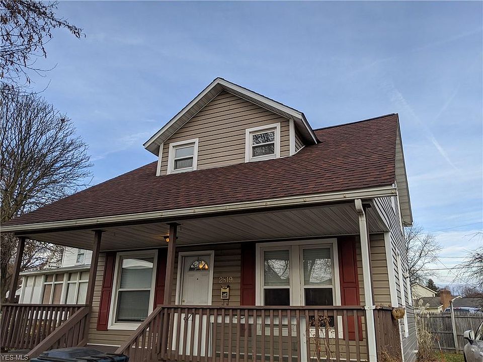 1st image of 2819 Vincent St