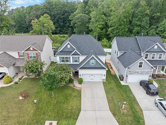 2nd image of 5481 Noble View Dr