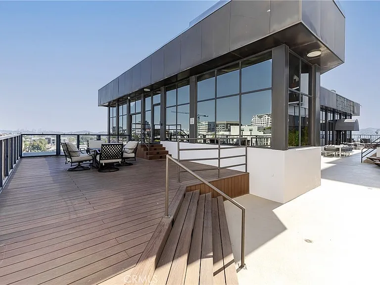 343 Pioneer Dr #Penthouse 2 — Photo 14