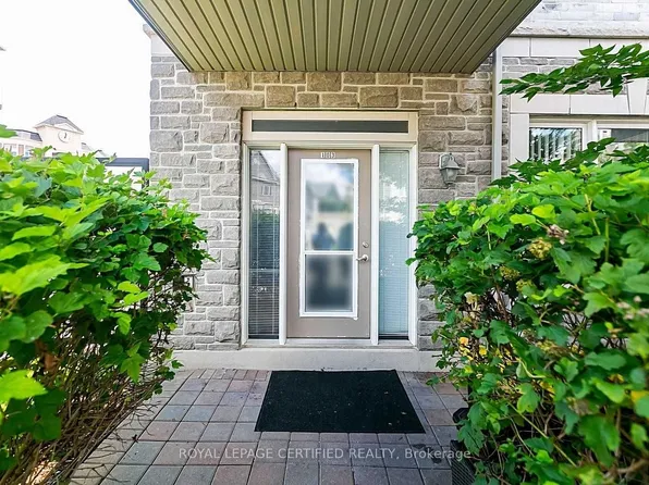 3075 Thomas St #103, Mississauga, ON L5M 0M4
