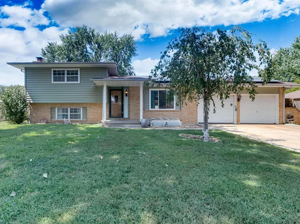 333 Mimosa Dr, Haysville, KS 67060