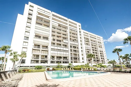 1460 Gulf Blvd Photo 1