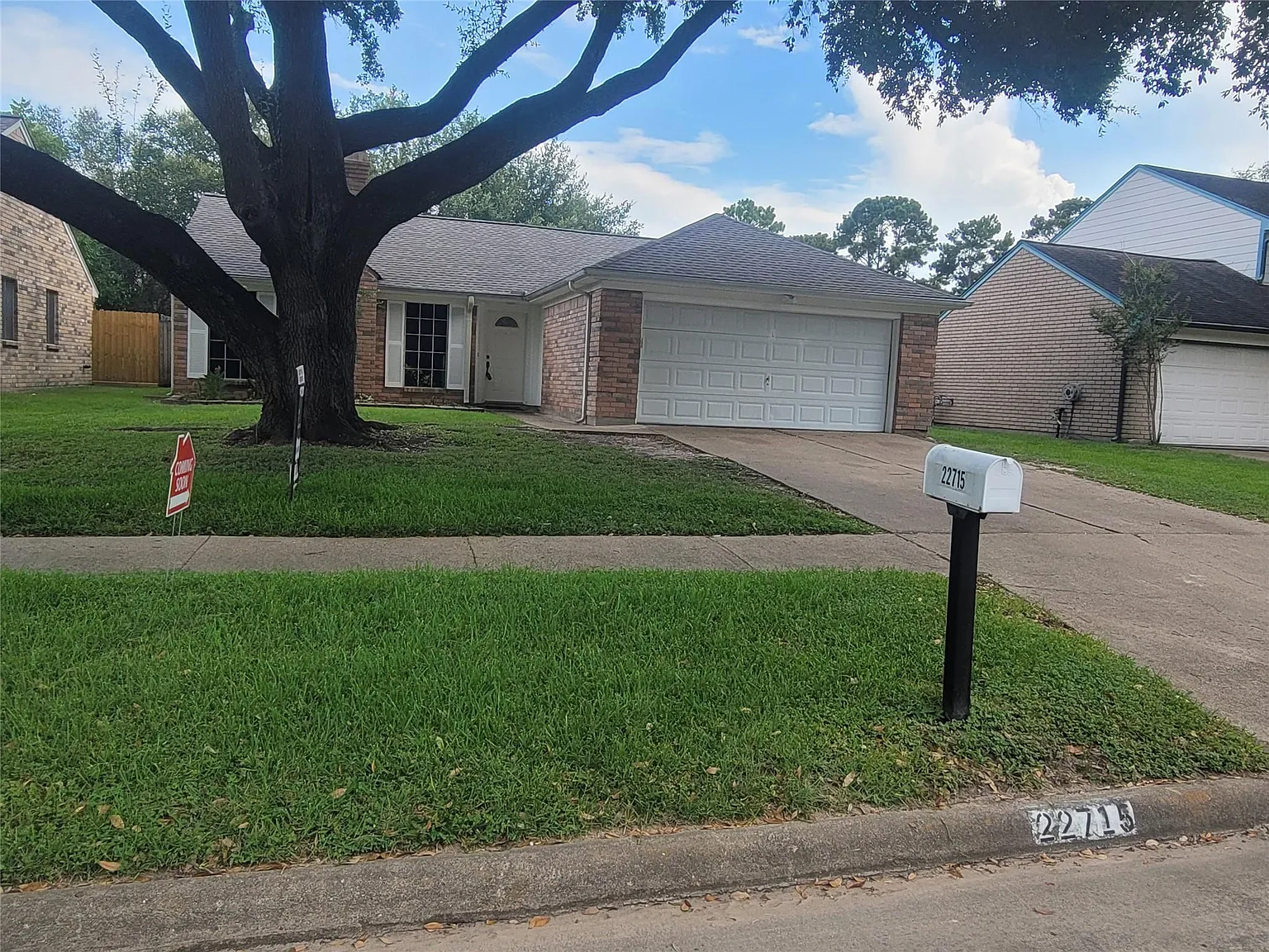 3 bed, 2.0 bath, 1600 sqft, $1,900 — Photo 2
