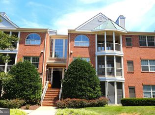 800 Amber Tree Ct APT 304, Gaithersburg, MD 20878