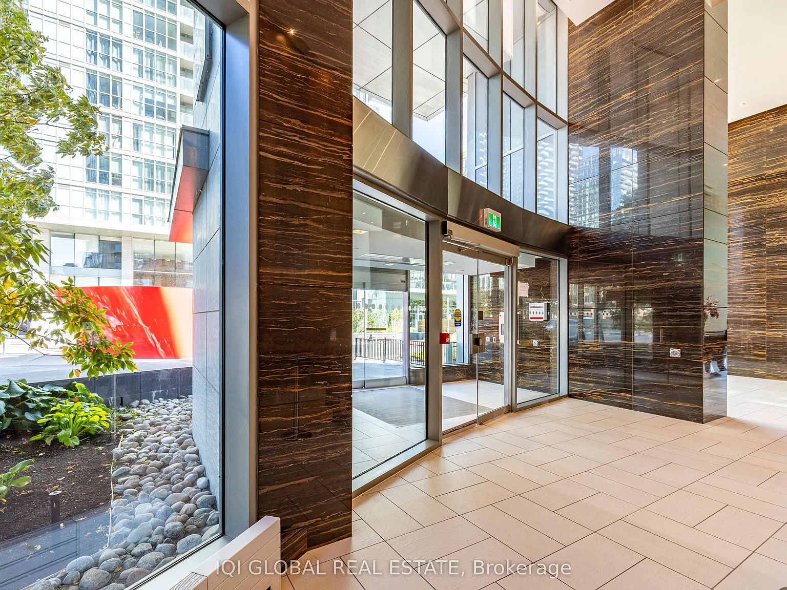 2 bed, $2,350 — Photo 3