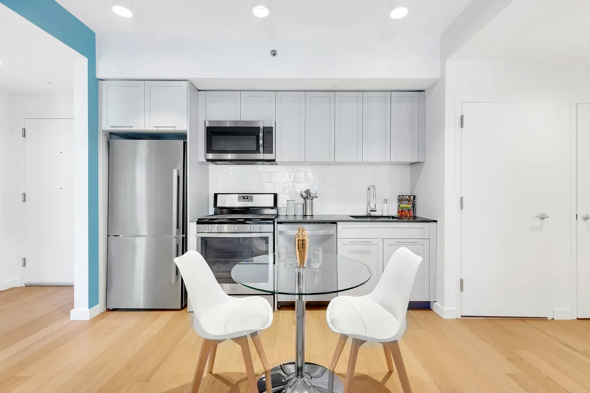 150 Union Avenue in Williamsburg : Sales, Rentals, Floorplans | StreetEasy