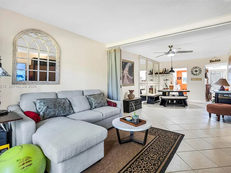 2300 SW 22nd Ave #109 — Photo 8