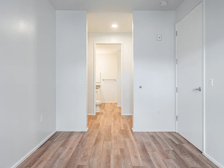 Bedroom/Closet
