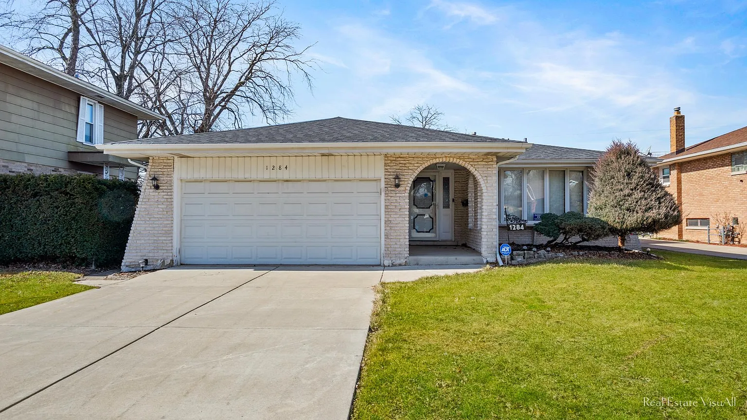 1284 Price Ave photo 1